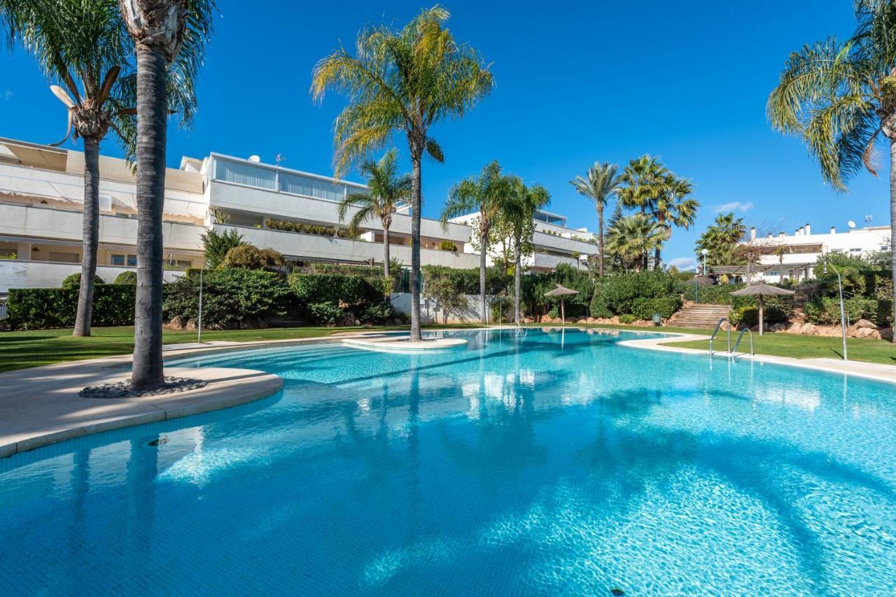 Apartamento Altos De Banus II Momento Marbella Esterno foto